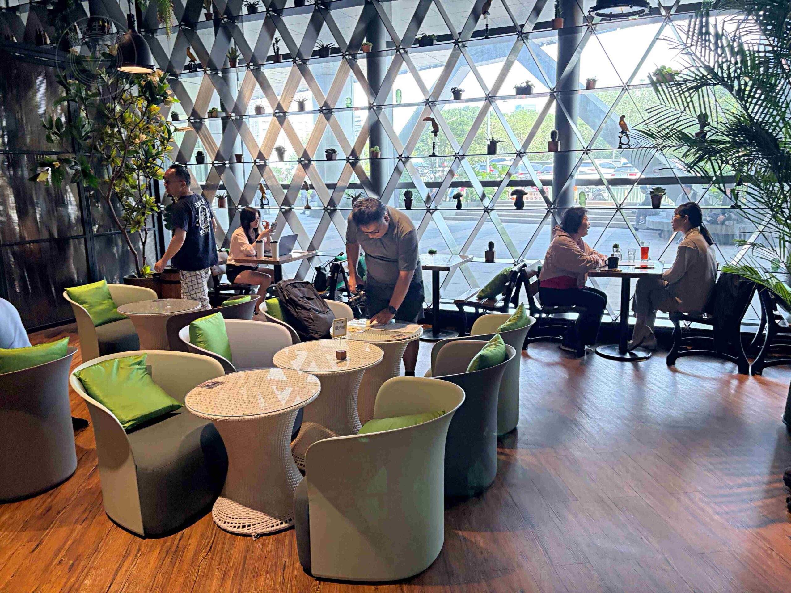 【新莊美食】D&rsquo;or Cafe咖啡廳，新莊咖啡廳不限時，森林系隱藏秘境空間推薦(菜單) @趙先生吃飯