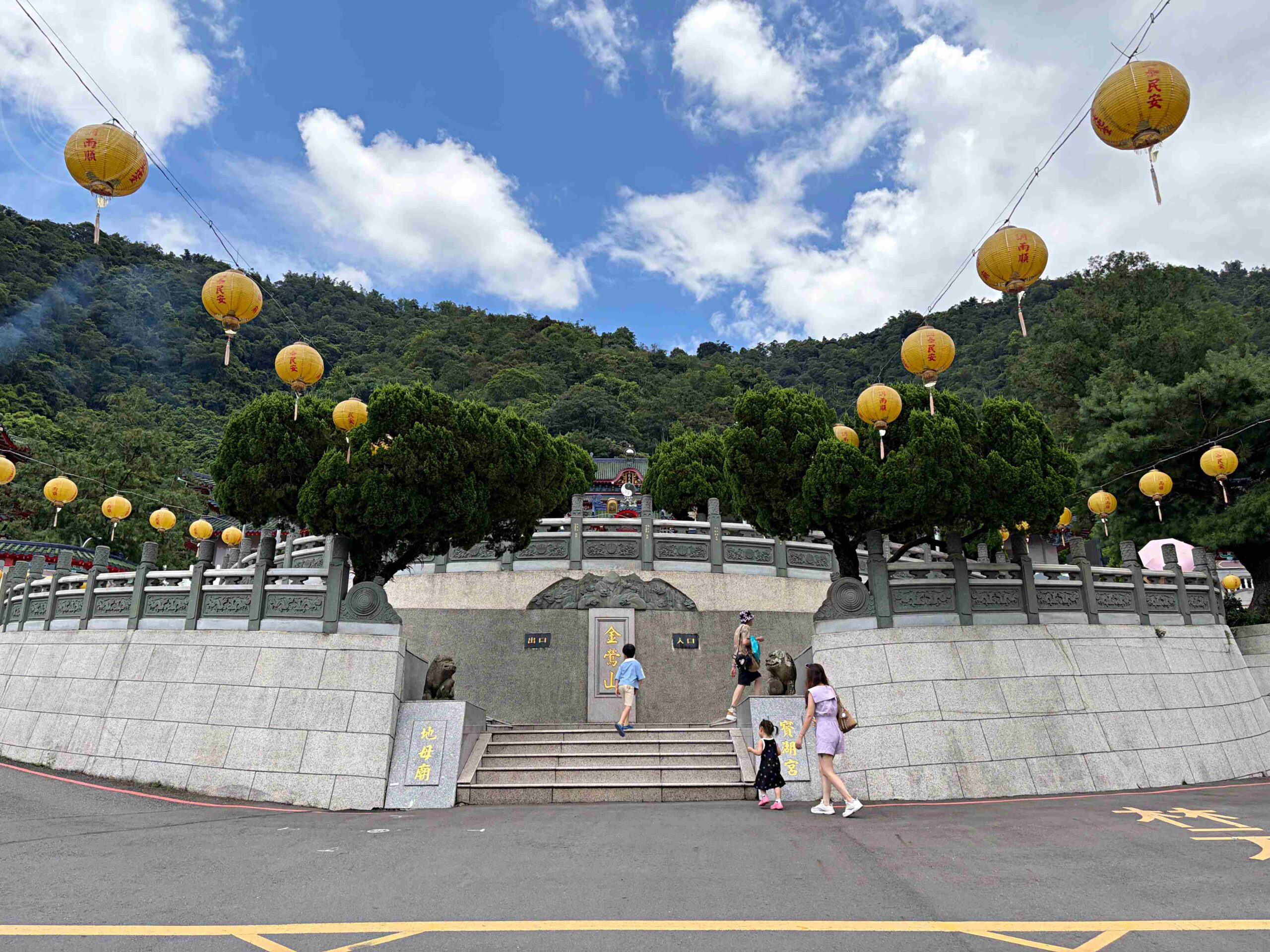 【南投景點】寶湖宮天地堂地母廟，震撼連綿閣樓、古代宮廷風建築壯觀推薦 @趙先生吃飯