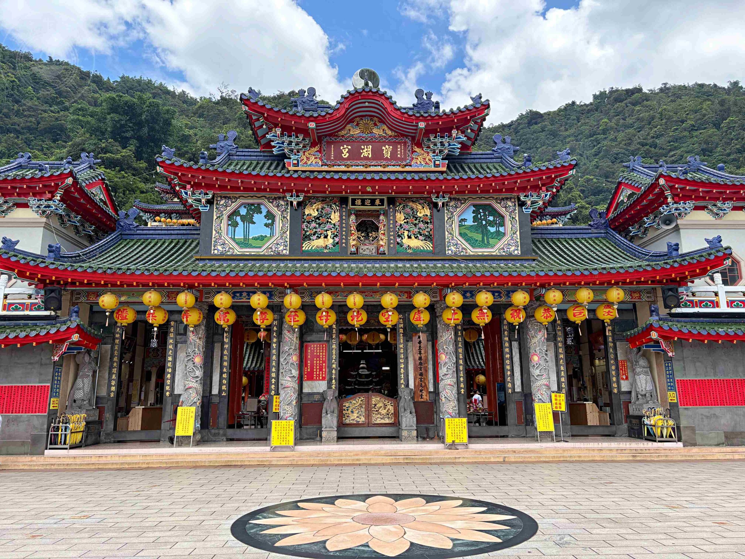 【南投景點】寶湖宮天地堂地母廟，震撼連綿閣樓、古代宮廷風建築壯觀推薦 @趙先生吃飯