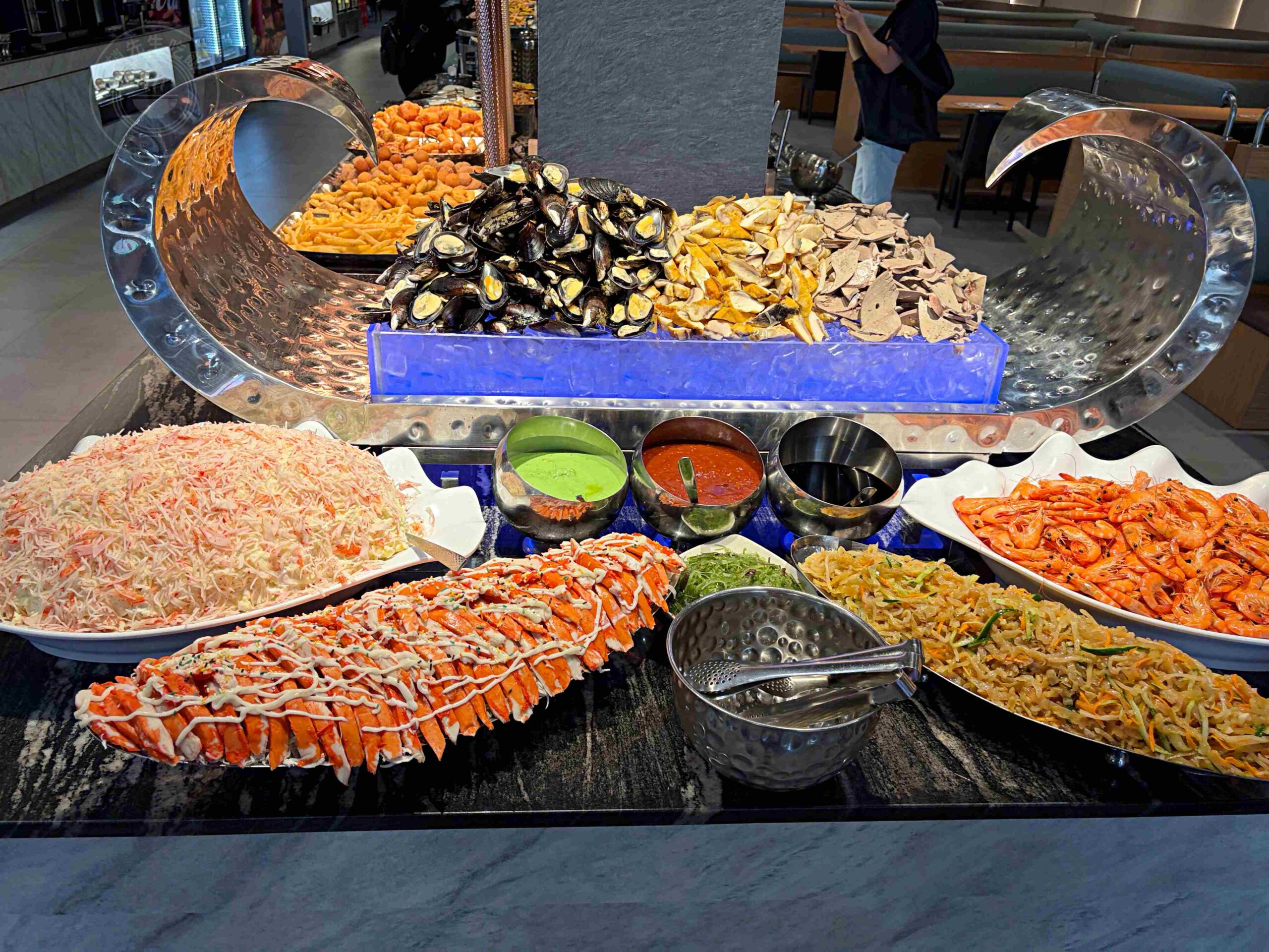 【板橋美食】貴族世家板橋板新店，平價牛排，百樣自助吧吃到飽，海鮮熱炒都有推薦(菜單) @趙先生吃飯