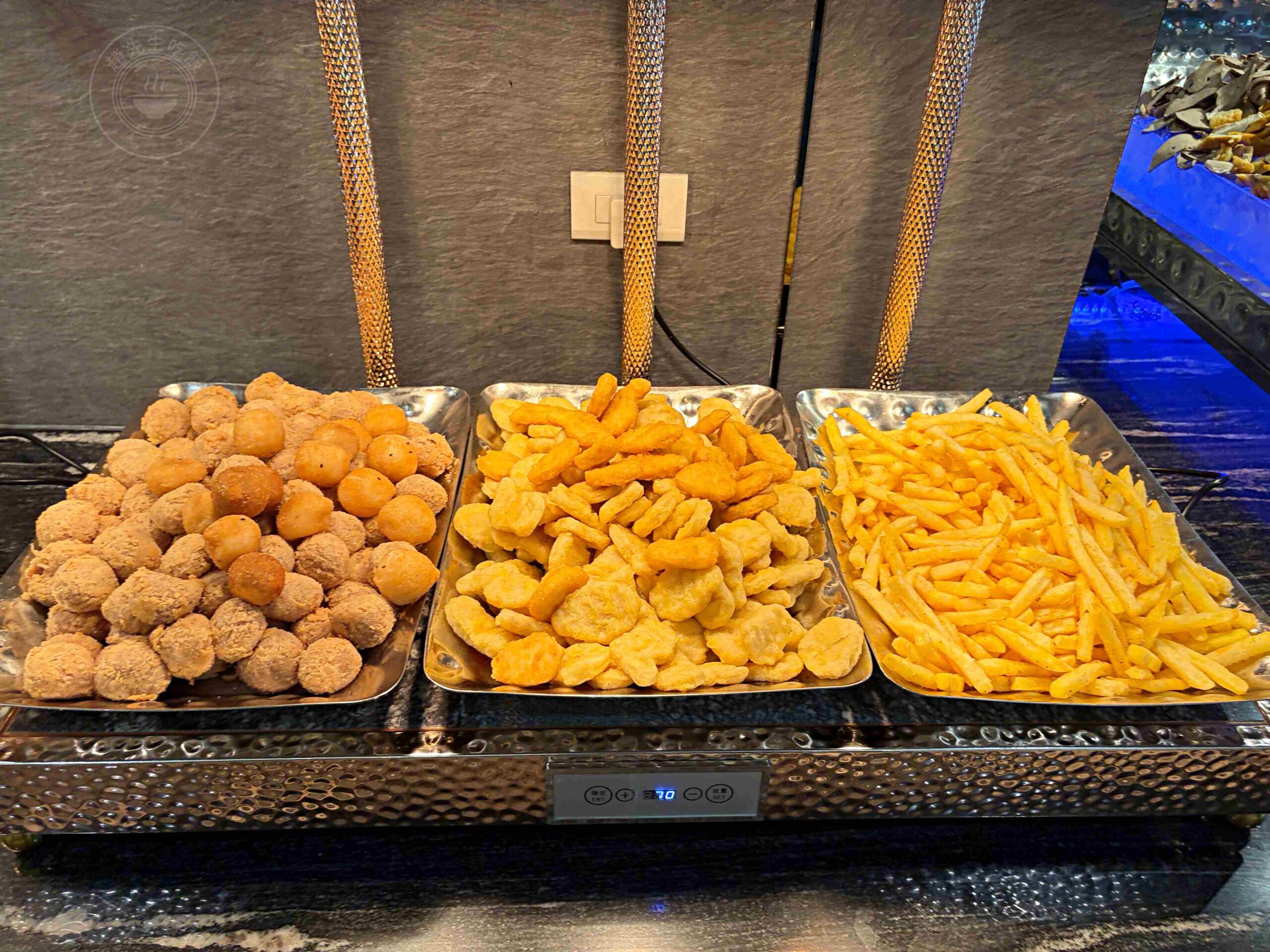 【板橋美食】貴族世家板橋板新店，平價牛排，百樣自助吧吃到飽，海鮮熱炒都有推薦(菜單) @趙先生吃飯