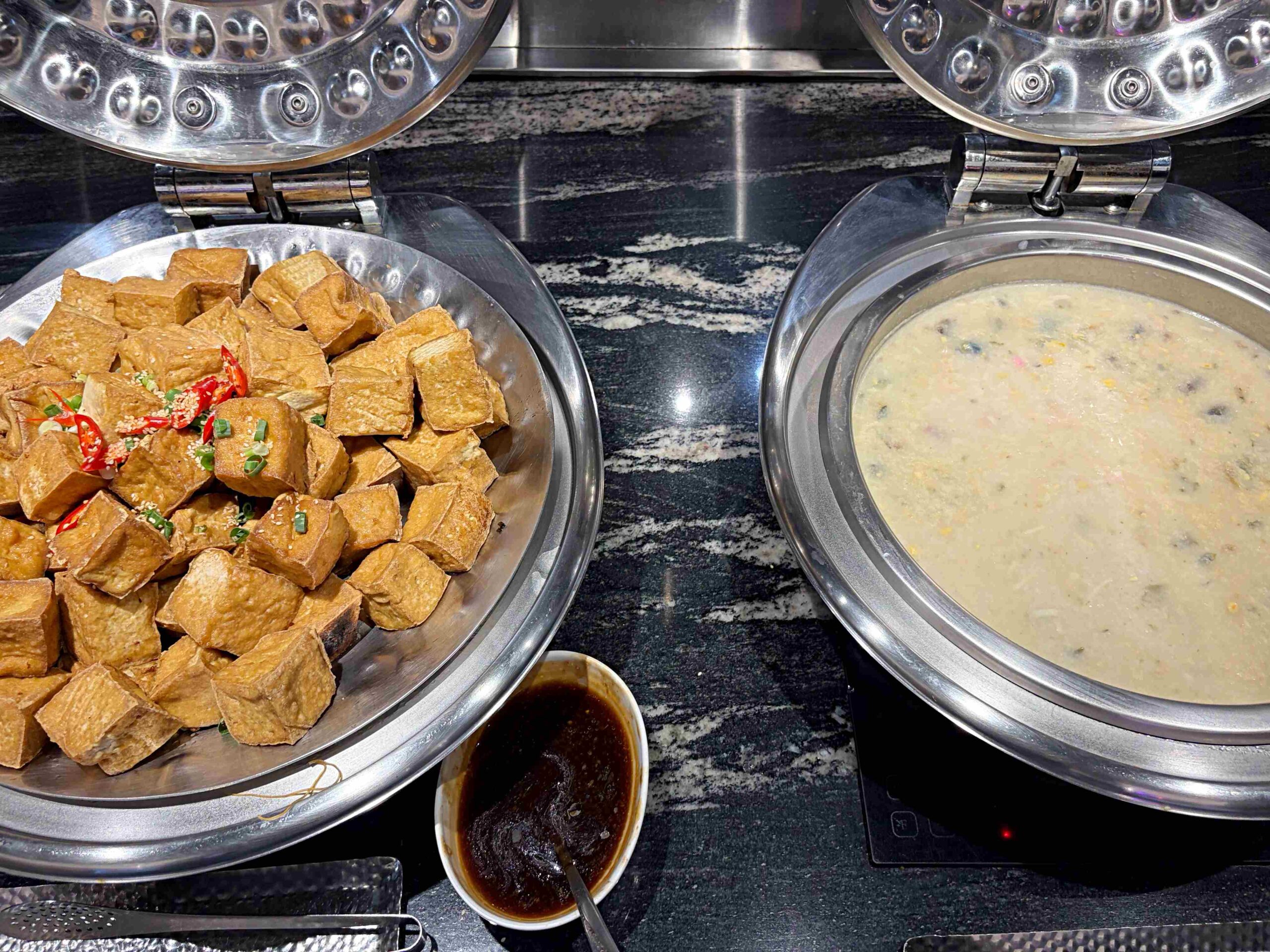 【板橋美食】貴族世家板橋板新店，平價牛排，百樣自助吧吃到飽，海鮮熱炒都有推薦(菜單) @趙先生吃飯