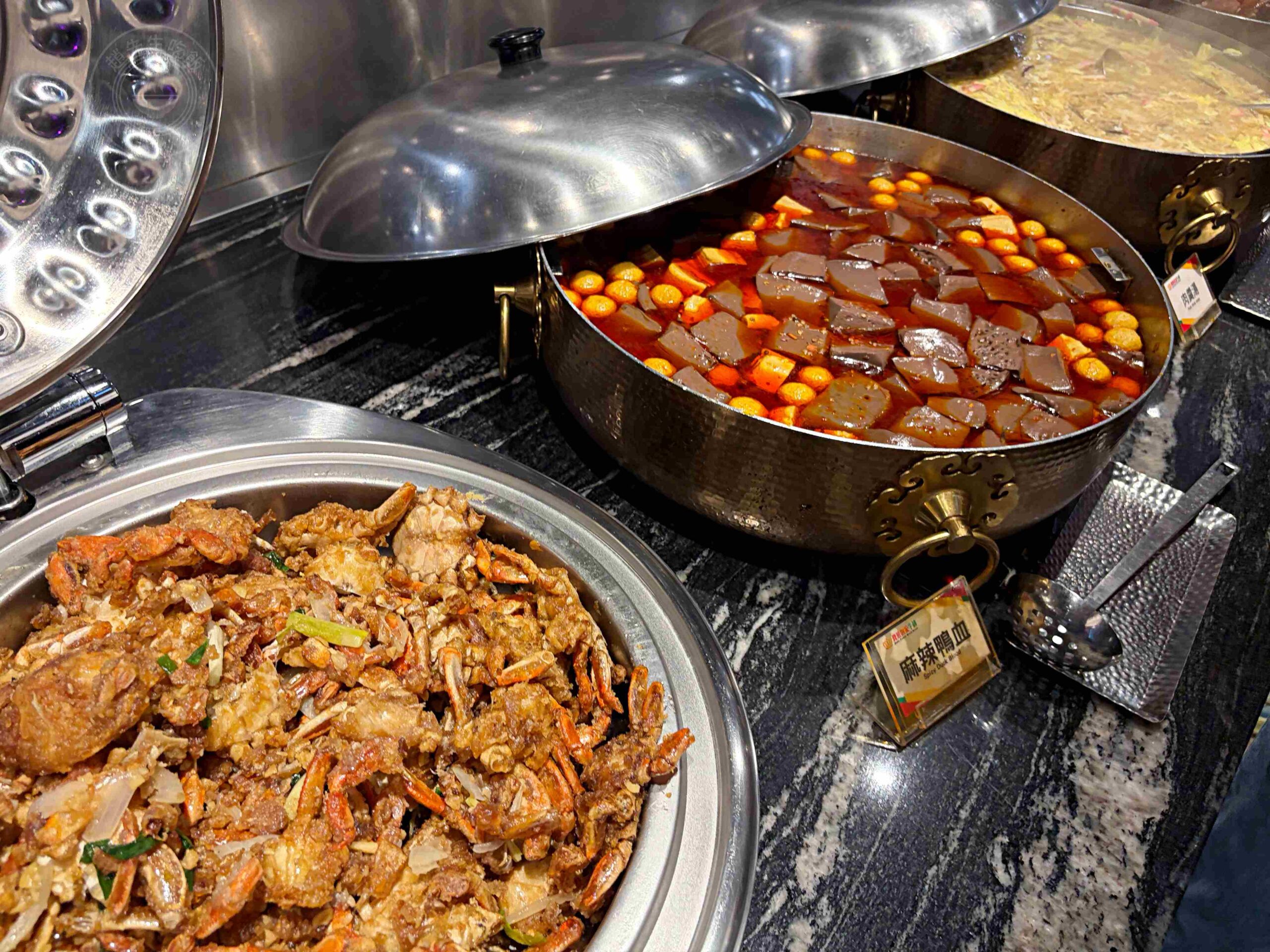 【板橋美食】貴族世家板橋板新店，平價牛排，百樣自助吧吃到飽，海鮮熱炒都有推薦(菜單) @趙先生吃飯