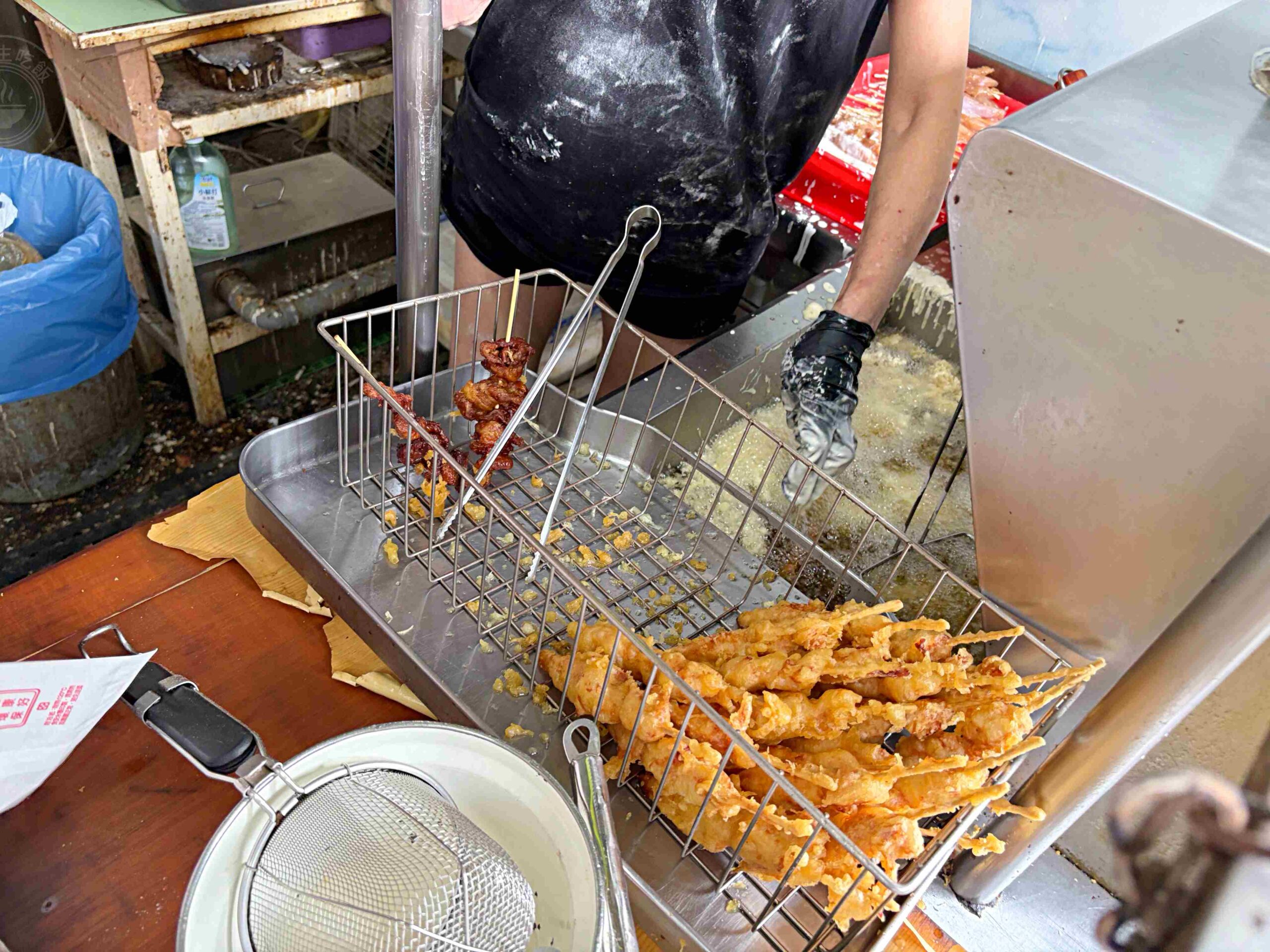 太有錢的千萬別來，雞肉串10元，雞排50元，全部炸物都不超過50元！ @趙先生吃飯