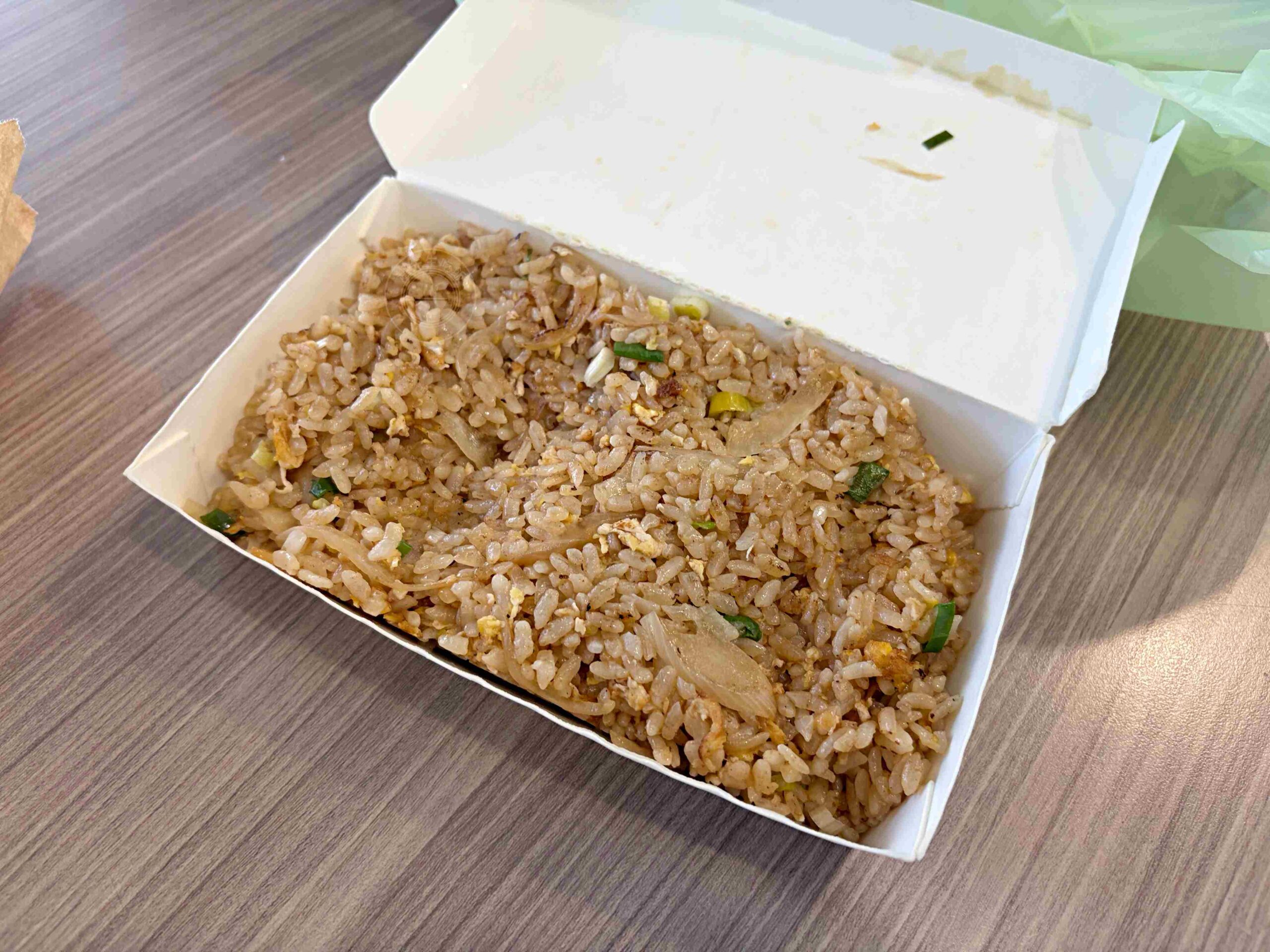 路邊的全雞炒飯千萬別亂點,沒人吃得完,老闆炒飯燴飯功夫也是一流! @趙先生吃飯 路邊的全雞炒飯千萬別亂點,沒人吃得完,老闆炒飯燴飯功夫也是一流! @趙先生吃飯