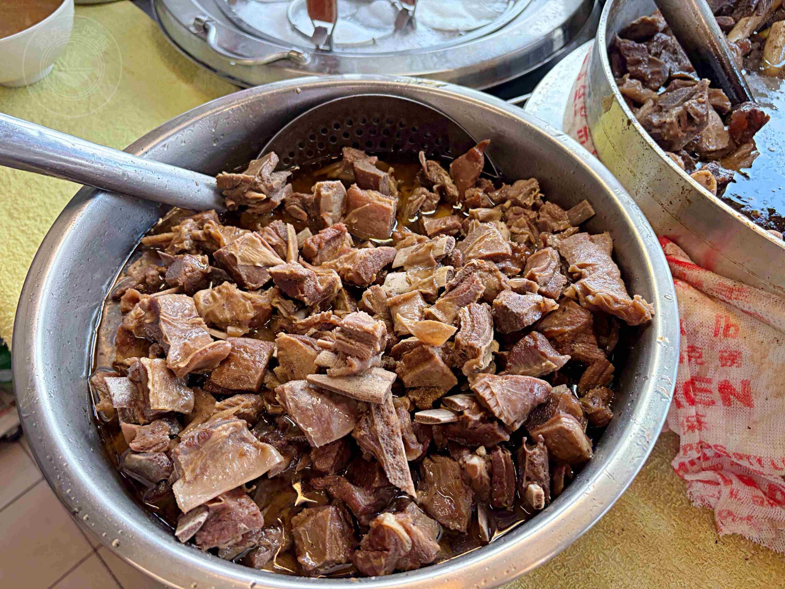 【三重美食】大胖烏醋麵，開60年經濟實惠小吃店，烏醋麵跟小菜便宜又份量大推薦(菜單) @趙先生吃飯