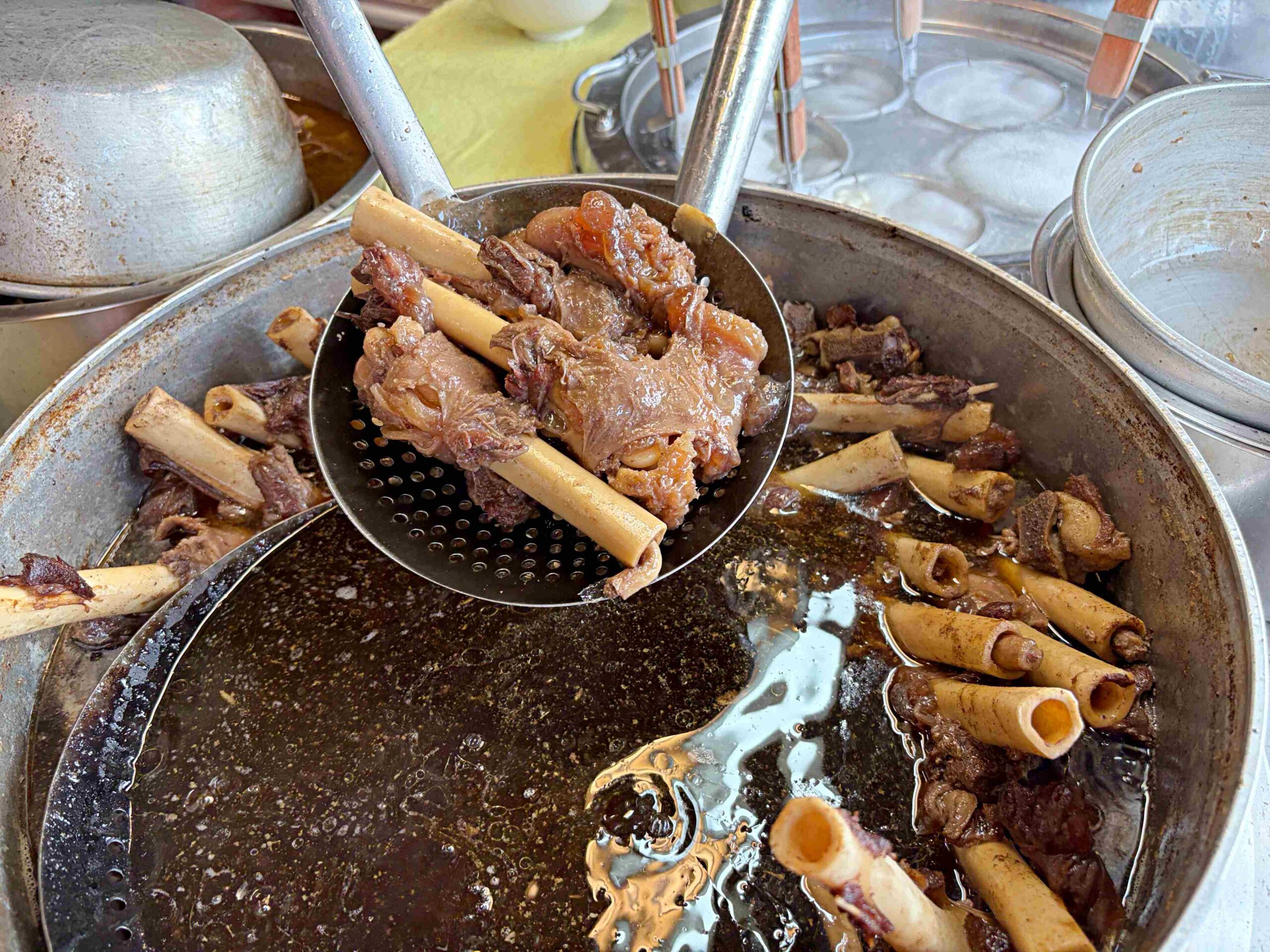 這家羊肉湯不要亂點大碗,一定吃不完,藥燉湯還可以喝到飽,超好吃! @趙先生吃飯 這家羊肉湯不要亂點大碗,一定吃不完,藥燉湯還可以喝到飽,超好吃! @趙先生吃飯