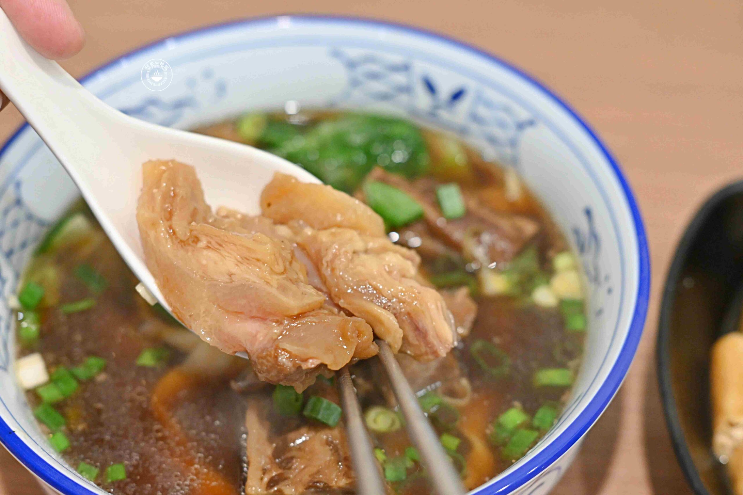 朋友說，不吃林東方了，這家牛肉、牛筋更多，湯頭更好喝，很隱密！ @趙先生吃飯