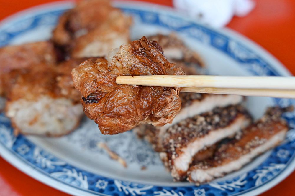 第一次體驗，很像在辦桌吃小吃，竟然常常在排隊，肉粥、紅燒肉必點！ @趙先生吃飯