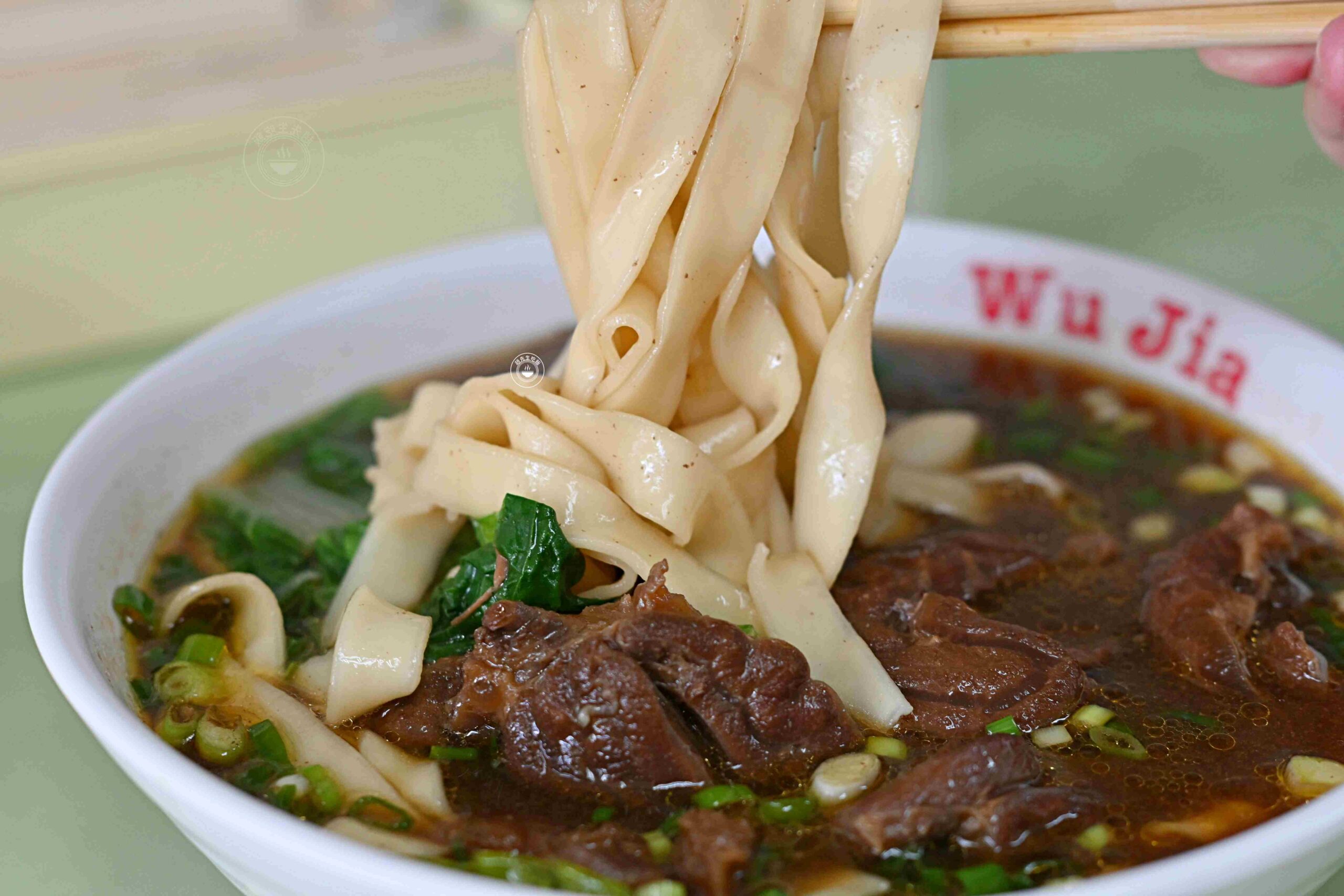全台最大碗,牛肉麵、牛三寶,整碗塞滿滿,還是500碗認證! @趙先生吃飯 全台最大碗,牛肉麵、牛三寶,整碗塞滿滿,還是500碗認證! @趙先生吃飯