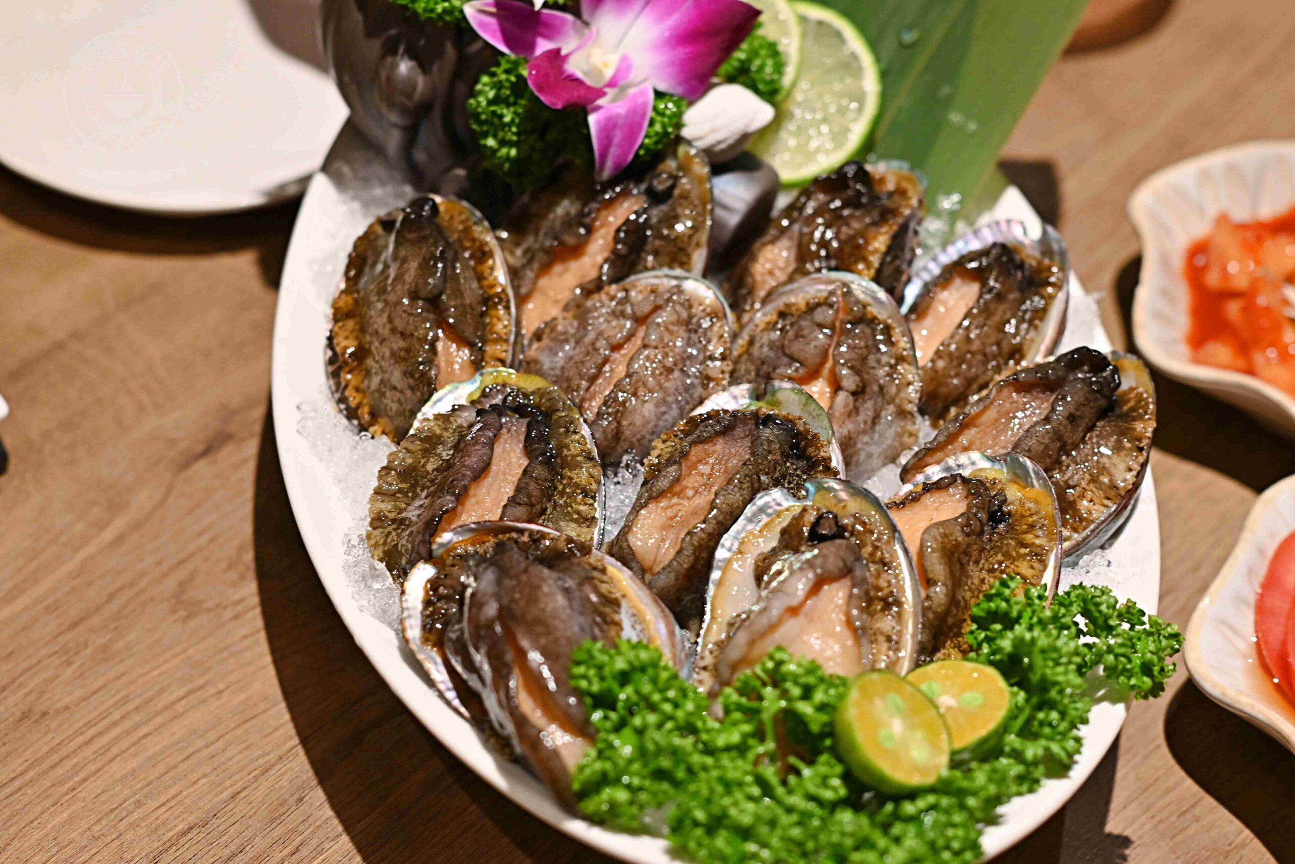 親戚說,不喝驥園雞湯了,改喝這家鮑魚雞湯更好喝,龍蝦還買一送一 @趙先生吃飯 親戚說,不喝驥園雞湯了,改喝這家鮑魚雞湯更好喝,龍蝦還買一送一 @趙先生吃飯