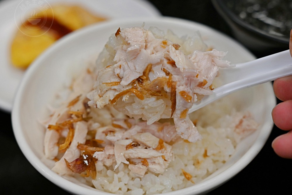 在地人說,只吃這家的嘉義雞肉飯,雞肉口感超強,油蔥酥雞油一流! @趙先生吃飯 在地人說,只吃這家的嘉義雞肉飯,雞肉口感超強,油蔥酥雞油一流! @趙先生吃飯