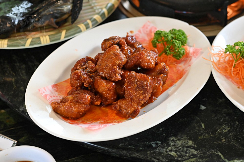 超便宜土雞餐廳，超多人包遊覽車來吃，重點是點滿一桌超便宜還打包！ @趙先生吃飯