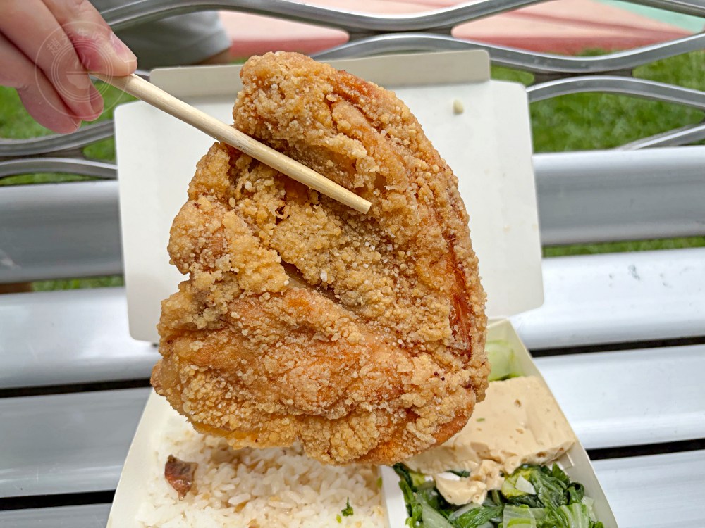 【永康街美食】天津蔥抓餅，打一打更好吃，很多人一次買10份推薦(菜單) @趙先生吃飯