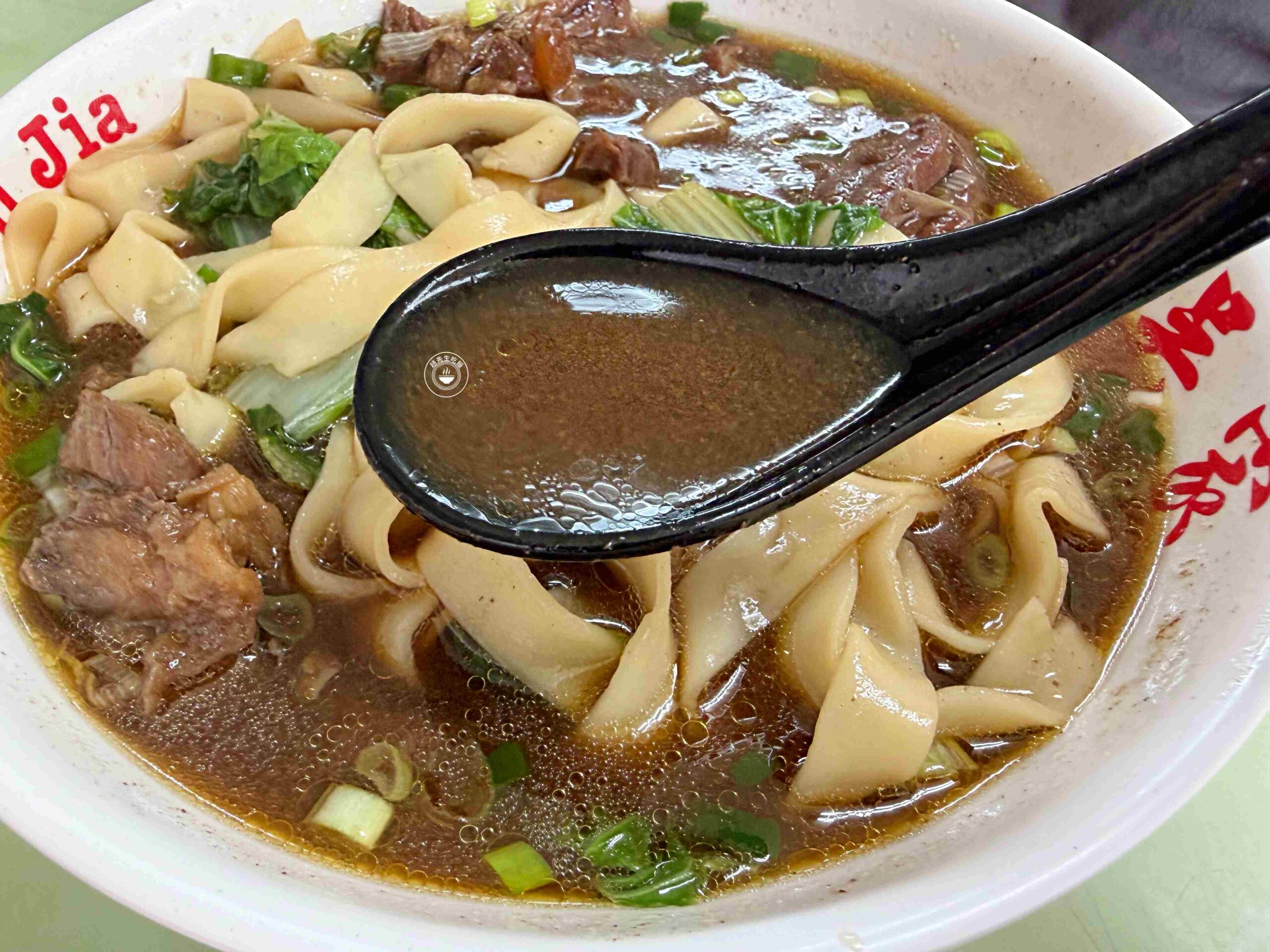 全台最大碗，牛肉麵、牛三寶，整碗塞滿滿，還是500碗認證！ @趙先生吃飯