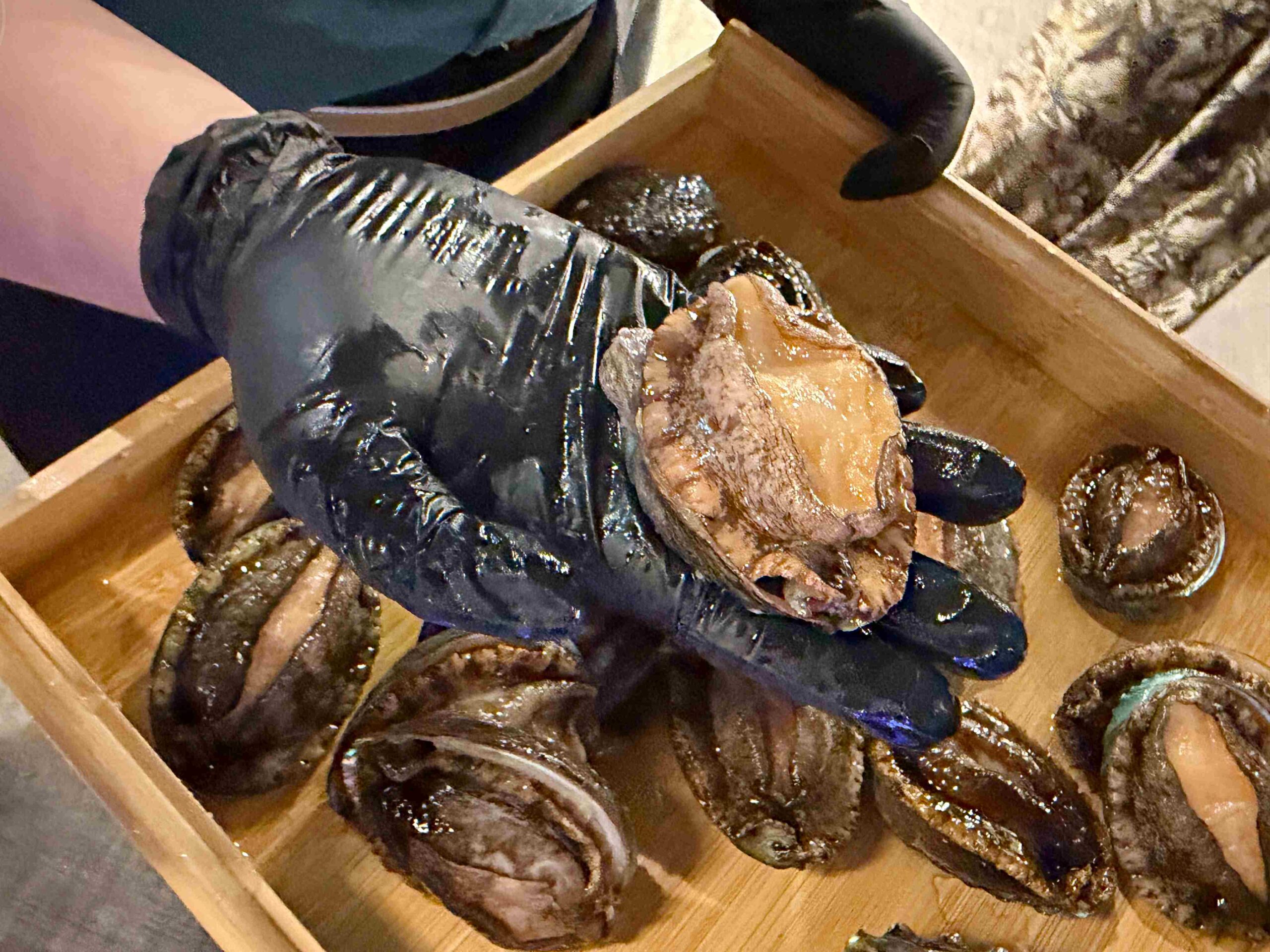 親戚說,不喝驥園雞湯了,改喝這家鮑魚雞湯更好喝,龍蝦還買一送一 @趙先生吃飯 親戚說,不喝驥園雞湯了,改喝這家鮑魚雞湯更好喝,龍蝦還買一送一 @趙先生吃飯