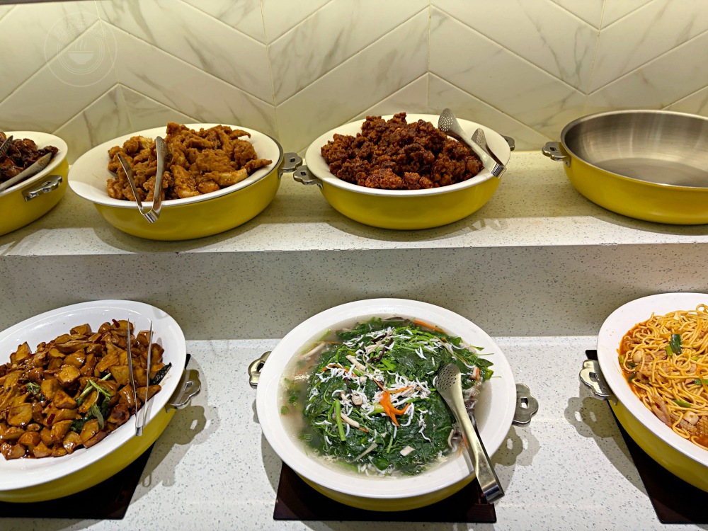 超便宜吃到飽390老闆快哭了，海鮮、雞翅、小籠包、水果都吃到飽！ @趙先生吃飯