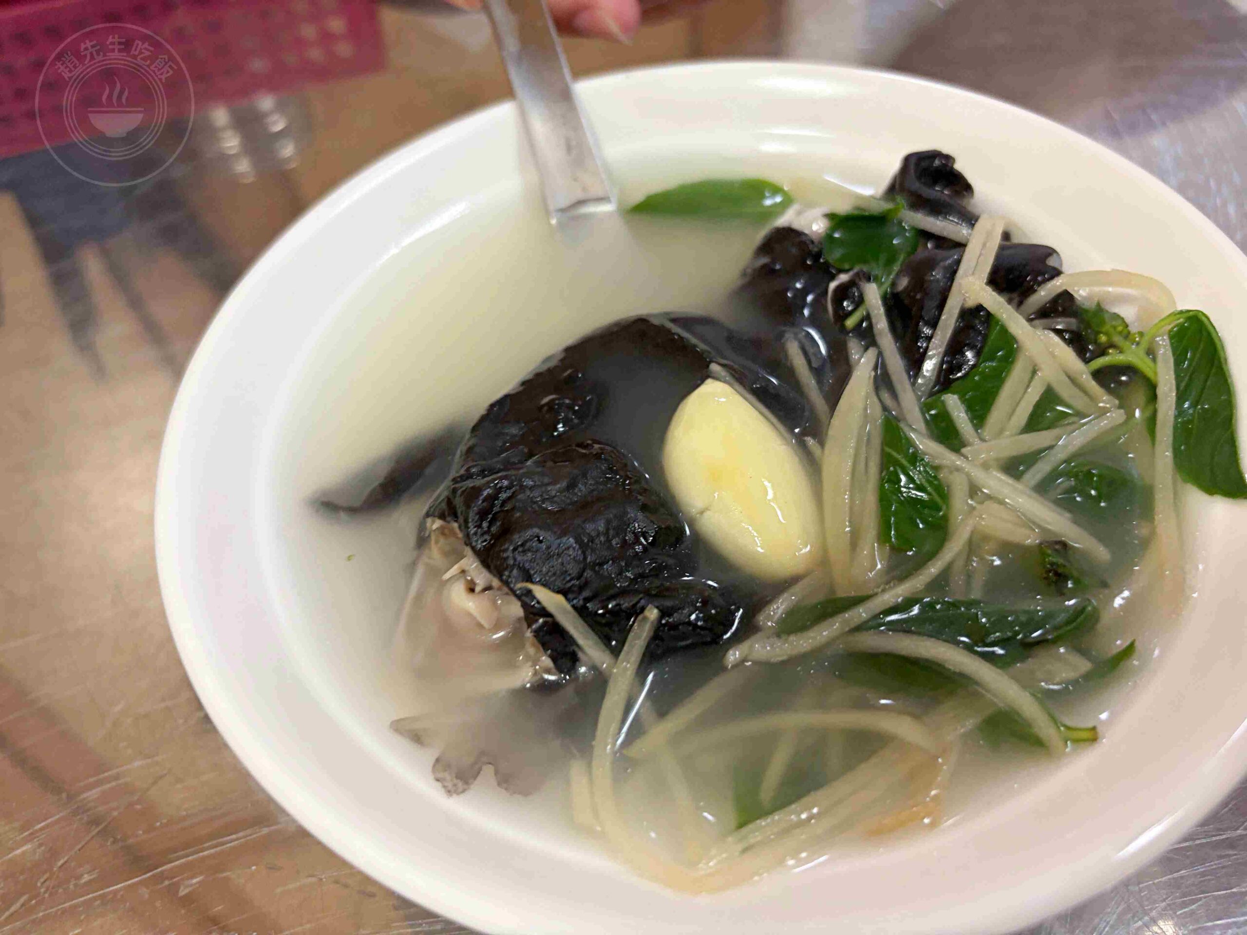 不要隨便給人請客，這家小吃店老闆直接煮整隻青蛙，虱目魚也是招牌！ @趙先生吃飯