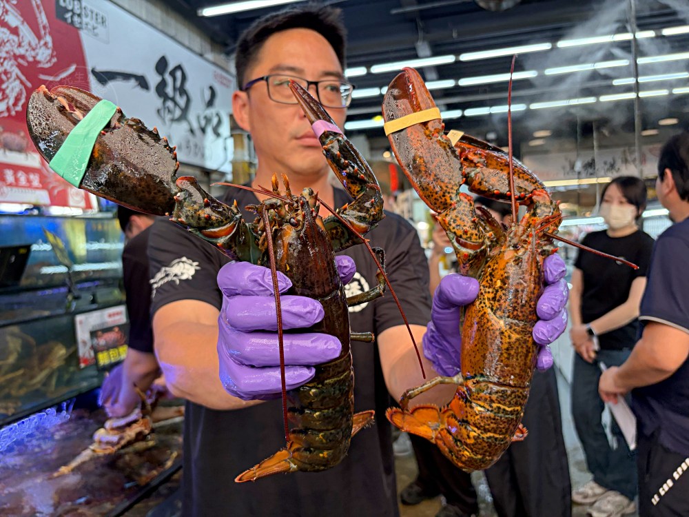 號稱台版築地市場跟水產好市多，海產、生魚片超大盒、牛豬肉無敵好吃 @趙先生吃飯