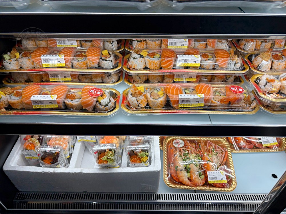 號稱台版築地市場跟水產好市多，海產、生魚片超大盒、牛豬肉無敵好吃 @趙先生吃飯