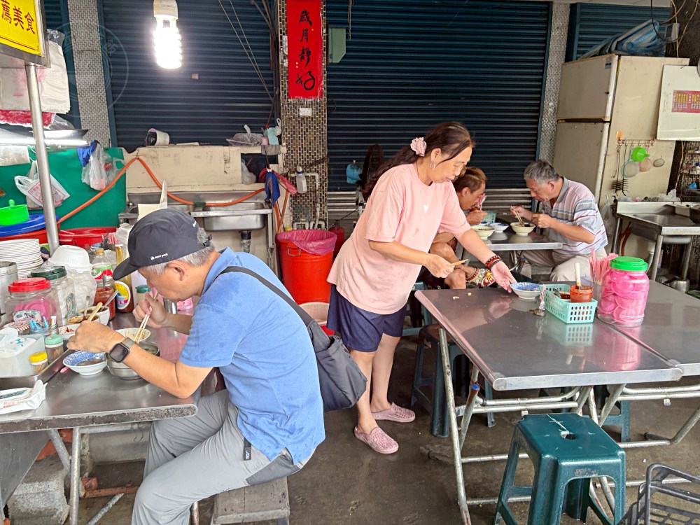 大姐的豬雜湯60元滿滿一碗,你想得到豬雜通通有,在地人帶路才知道! @趙先生吃飯 大姐的豬雜湯60元滿滿一碗,你想得到豬雜通通有,在地人帶路才知道! @趙先生吃飯