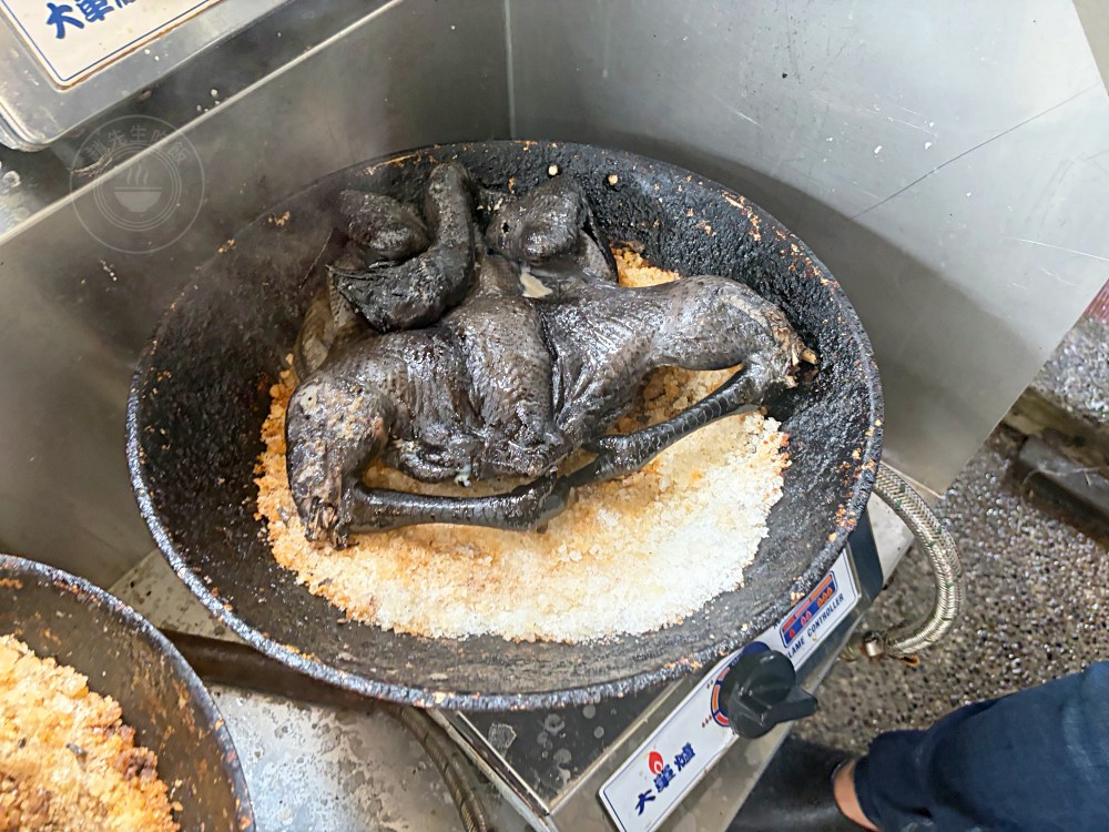 超便宜土雞餐廳，超多人包遊覽車來吃，重點是點滿一桌超便宜還打包！ @趙先生吃飯