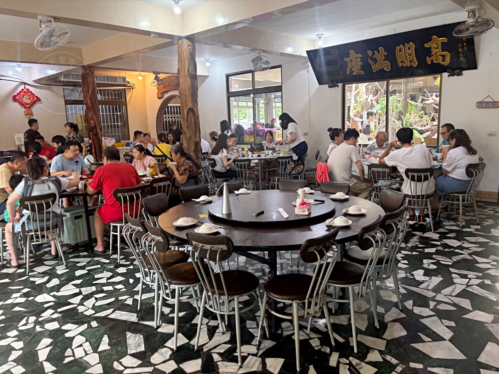 超便宜土雞餐廳，超多人包遊覽車來吃，重點是點滿一桌超便宜還打包！ @趙先生吃飯