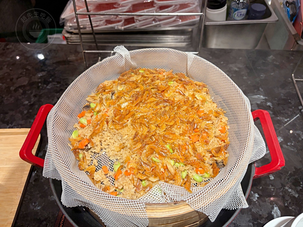 海鮮、牛排、烤鴨、生魚片、港式超多隨你吃到飽，重點是好吃又便宜！ @趙先生吃飯