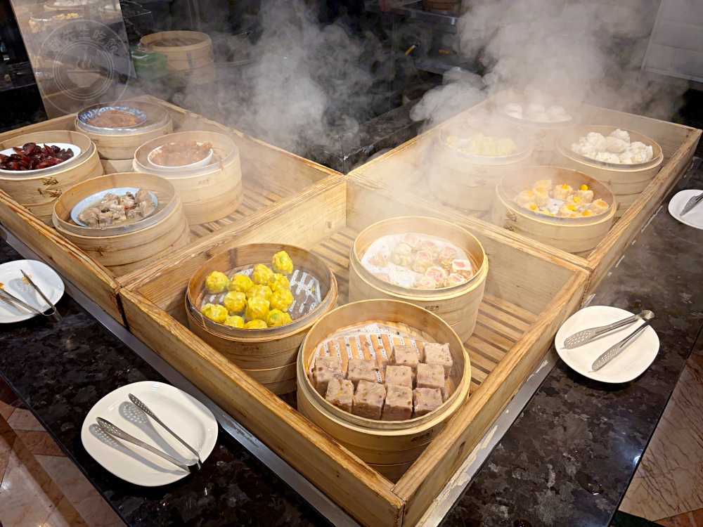 海鮮、牛排、烤鴨、生魚片、港式超多隨你吃到飽，重點是好吃又便宜！ @趙先生吃飯
