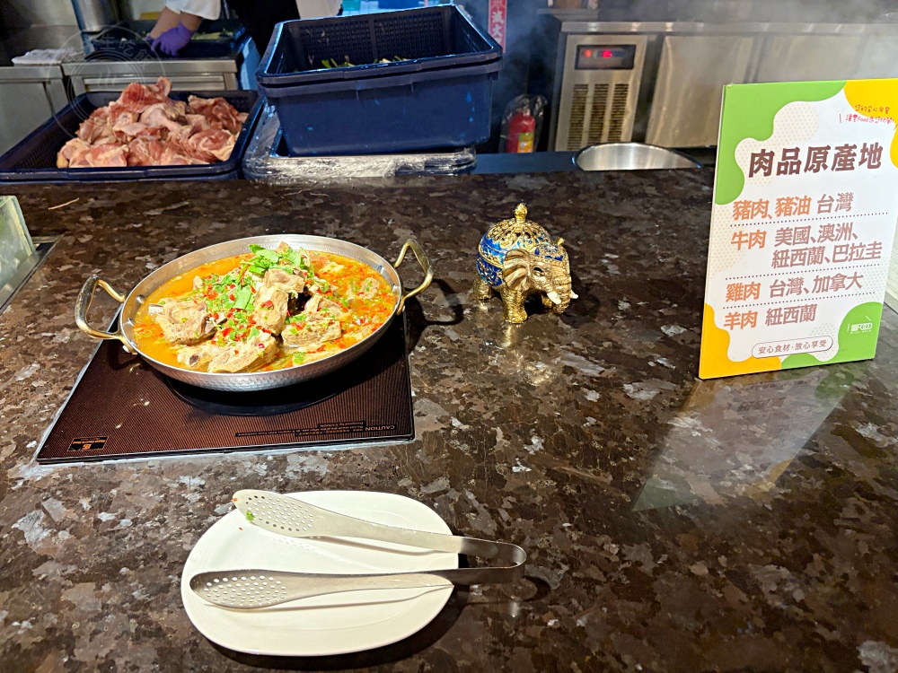 海鮮、牛排、烤鴨、生魚片、港式超多隨你吃到飽，重點是好吃又便宜！ @趙先生吃飯
