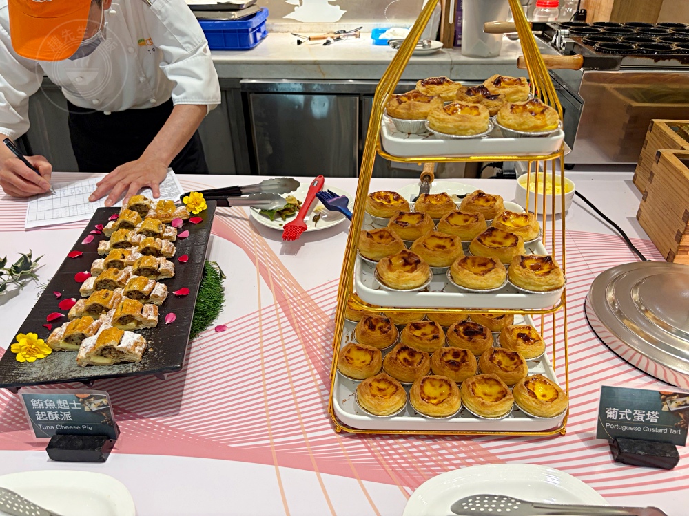 海鮮、牛排、烤鴨、生魚片、港式超多隨你吃到飽，重點是好吃又便宜！ @趙先生吃飯