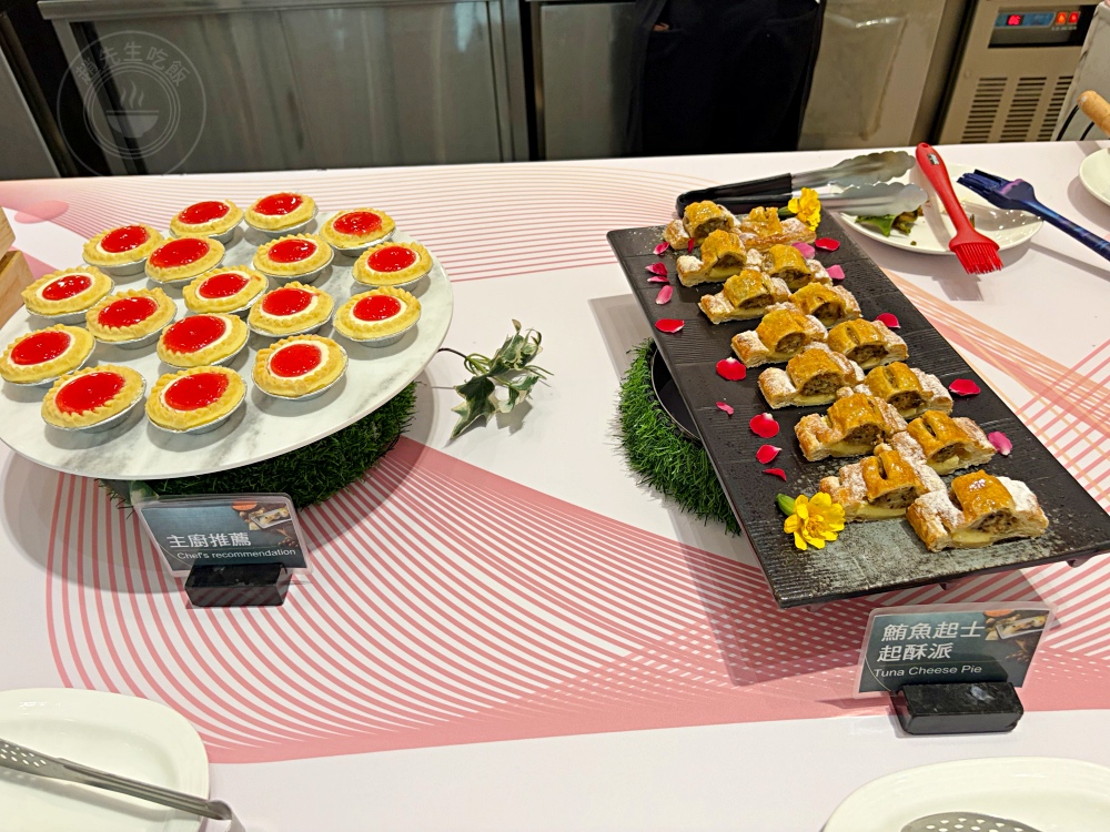 海鮮、牛排、烤鴨、生魚片、港式超多隨你吃到飽，重點是好吃又便宜！ @趙先生吃飯