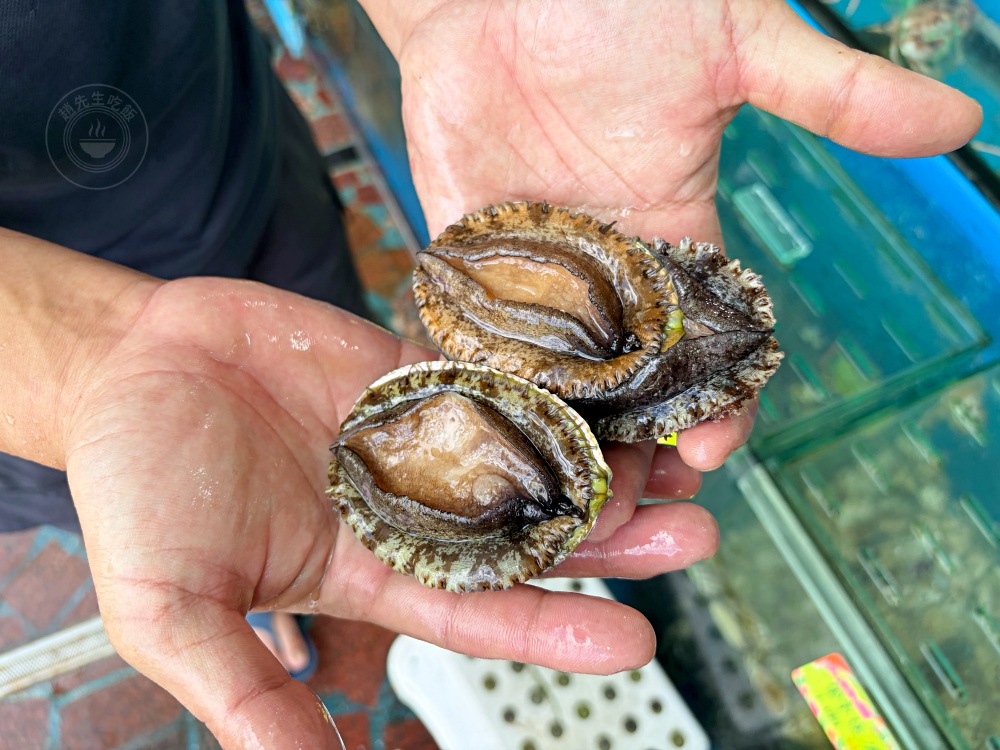 超便宜又好吃的海產店,大家族包好幾台遊覽車來,小卷米粉還打包! @趙先生吃飯 超便宜又好吃的海產店,大家族包好幾台遊覽車來,小卷米粉還打包! @趙先生吃飯