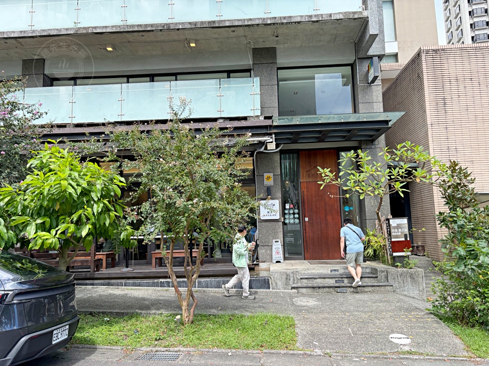 老闆說都沒睡飽,每天凌晨就跑漁港,便宜現流海魚餐廳真好吃 @趙先生吃飯 老闆說都沒睡飽,每天凌晨就跑漁港,便宜現流海魚餐廳真好吃 @趙先生吃飯