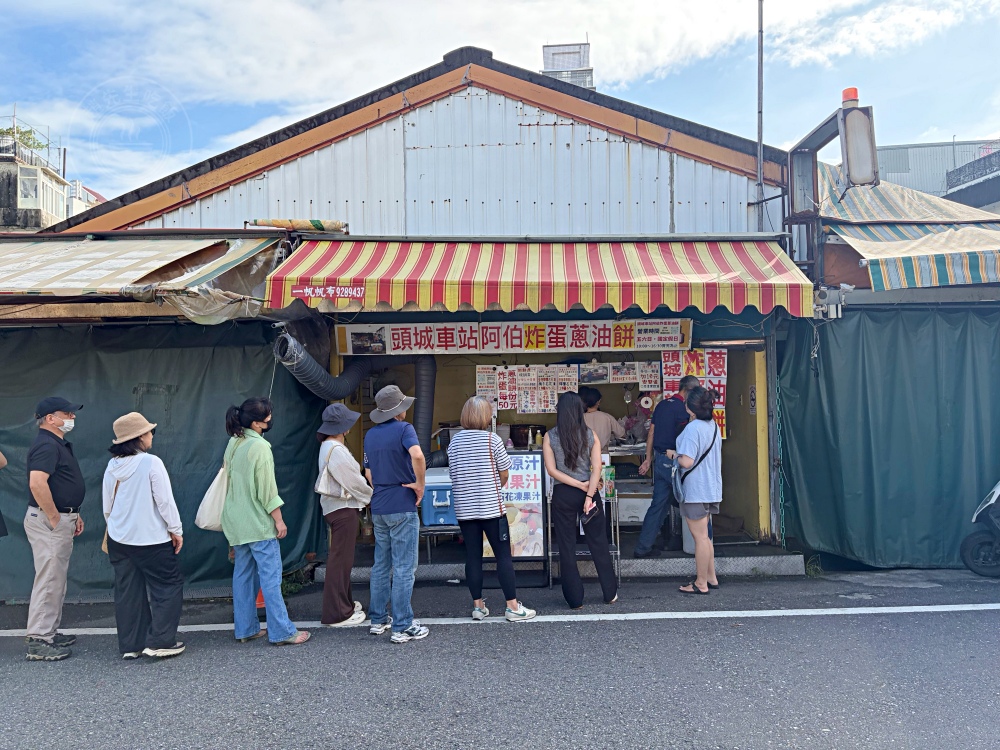 阿伯40年蔥油餅老店搬家了,生意卻沒有以前好,很多人還以為不做了! @趙先生吃飯 阿伯40年蔥油餅老店搬家了,生意卻沒有以前好,很多人還以為不做了! @趙先生吃飯