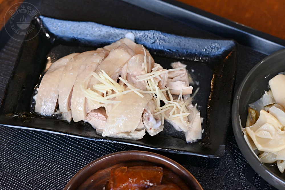 阿伯的70年乾麵店,從小攤車賣到蓋4層樓!還拿到米其林認證,天天排隊 @趙先生吃飯 阿伯的70年乾麵店,從小攤車賣到蓋4層樓!還拿到米其林認證,天天排隊 @趙先生吃飯