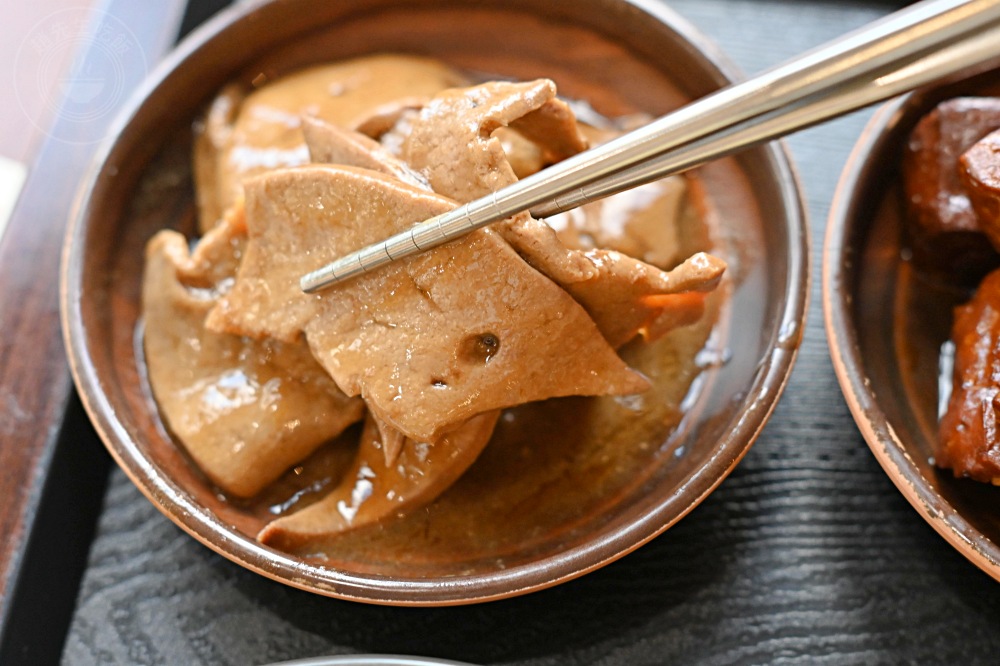 阿伯的70年乾麵店,從小攤車賣到蓋4層樓!還拿到米其林認證,天天排隊 @趙先生吃飯 阿伯的70年乾麵店,從小攤車賣到蓋4層樓!還拿到米其林認證,天天排隊 @趙先生吃飯