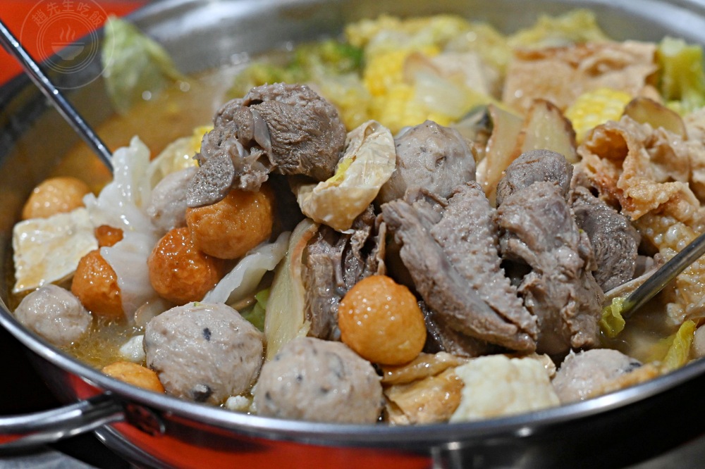 【中山美食】台北晶華酒店栢麗廳，必看快閃泰市場吃到飽！(菜單) @趙先生吃飯