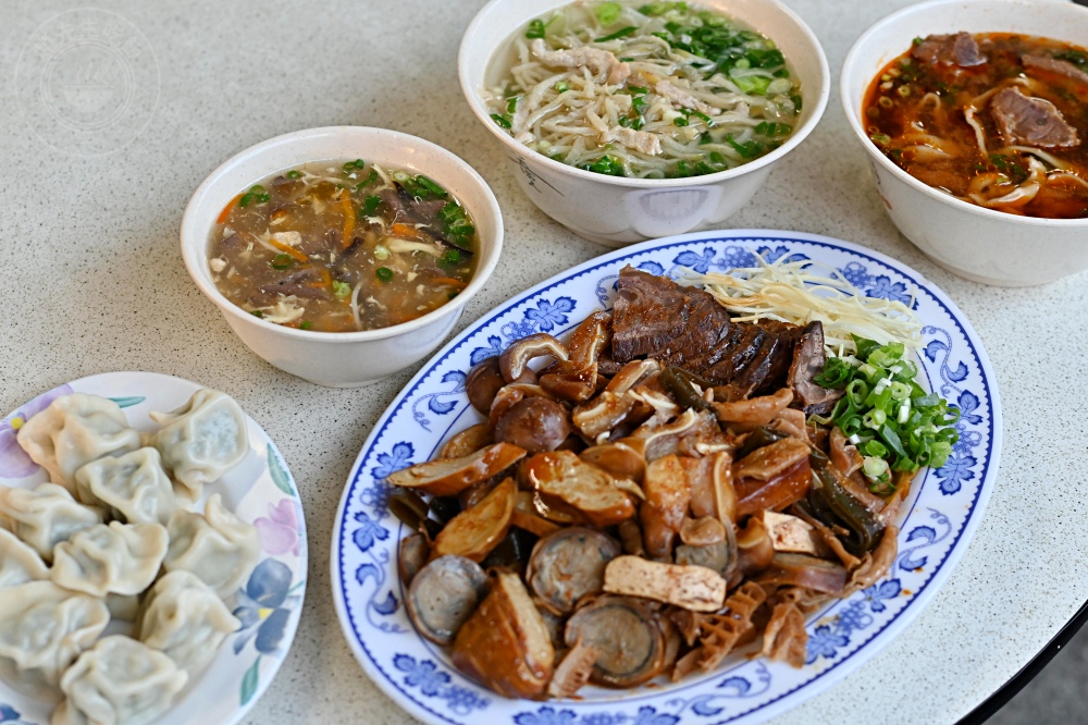 40年老店,只開下午到晚上,很多人從小吃到大,牛肉麵、滷味是招牌! @趙先生吃飯 40年老店,只開下午到晚上,很多人從小吃到大,牛肉麵、滷味是招牌! @趙先生吃飯