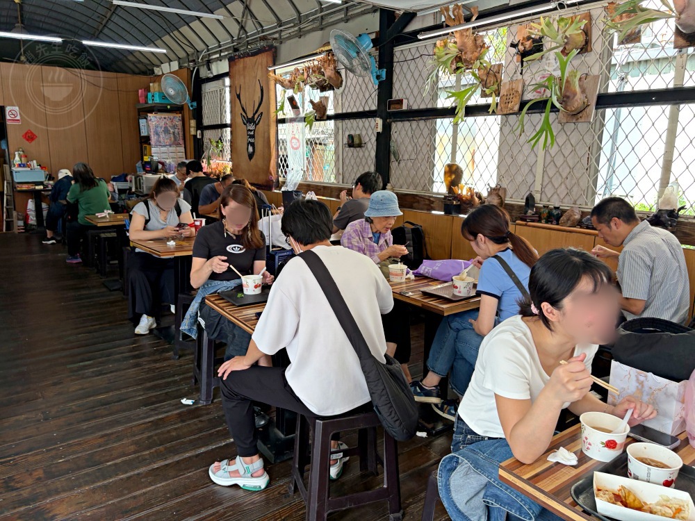 一半在地人說不吃油庫口麵線了,改吃這家料更多更好吃,蚵仔超大顆! @趙先生吃飯 一半在地人說不吃油庫口麵線了,改吃這家料更多更好吃,蚵仔超大顆! @趙先生吃飯