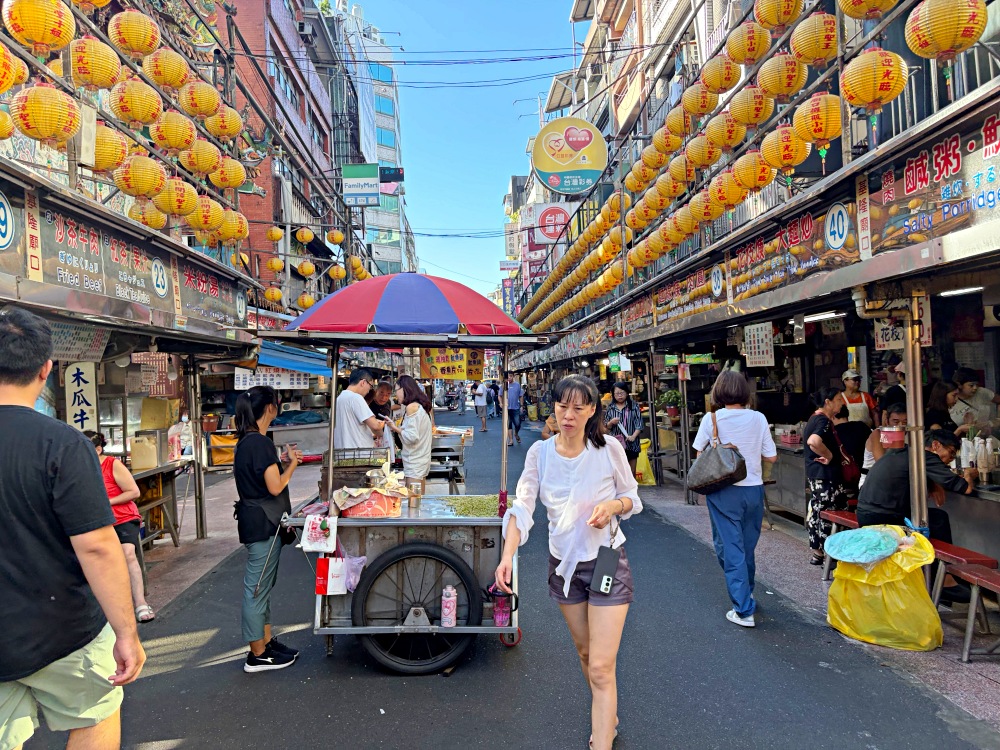 民間奇人現身，放屁豆最後傳人，超級傳統古早味，很容易一顆接一顆！ @趙先生吃飯