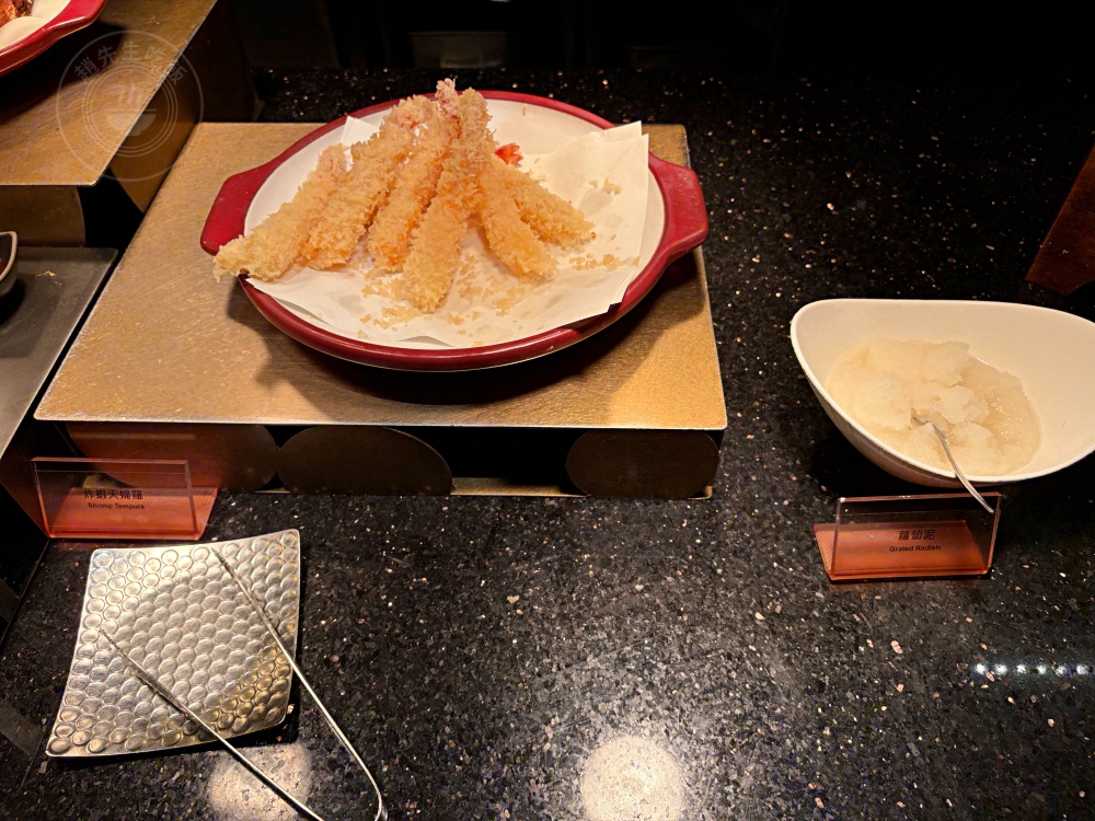 挑戰全台最高級吃到飽，松葉蟹腳、生魚片、干貝、牛排、竟然才千元！ @趙先生吃飯