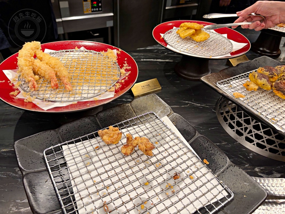 高級料理吃到飽太便宜,師傅補到沒表情,牛排干貝鮑魚生魚片吃到飽! @趙先生吃飯 高級料理吃到飽太便宜,師傅補到沒表情,牛排干貝鮑魚生魚片吃到飽! @趙先生吃飯