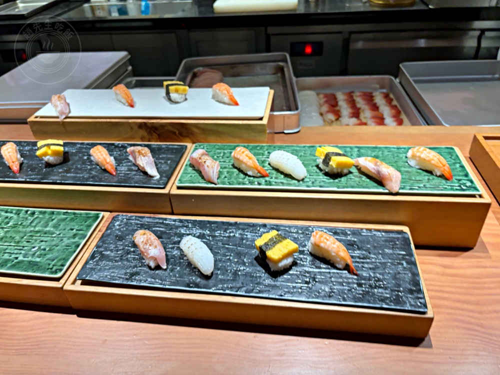 高級料理吃到飽太便宜，師傅補到沒表情，牛排干貝鮑魚生魚片吃到飽！ @趙先生吃飯