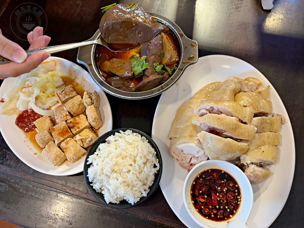 【永春美食】阿三食堂，吃粗飽小吃店推薦！(菜單) @趙先生吃飯