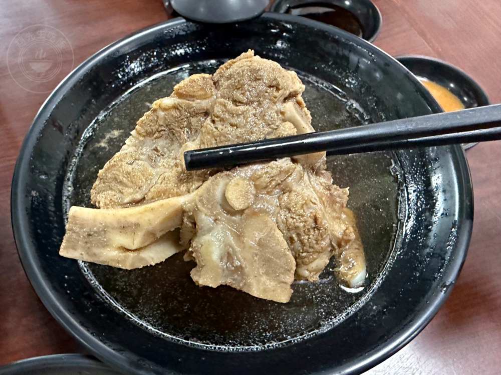 是傳統中藥行老店,大家卻都來吃藥燉排骨跟土虱,麵線也是一流! @趙先生吃飯 是傳統中藥行老店,大家卻都來吃藥燉排骨跟土虱,麵線也是一流! @趙先生吃飯