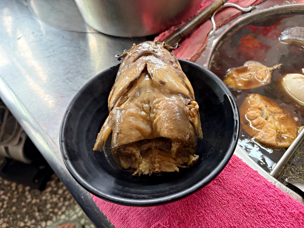 是傳統中藥行老店,大家卻都來吃藥燉排骨跟土虱,麵線也是一流! @趙先生吃飯 是傳統中藥行老店,大家卻都來吃藥燉排骨跟土虱,麵線也是一流! @趙先生吃飯